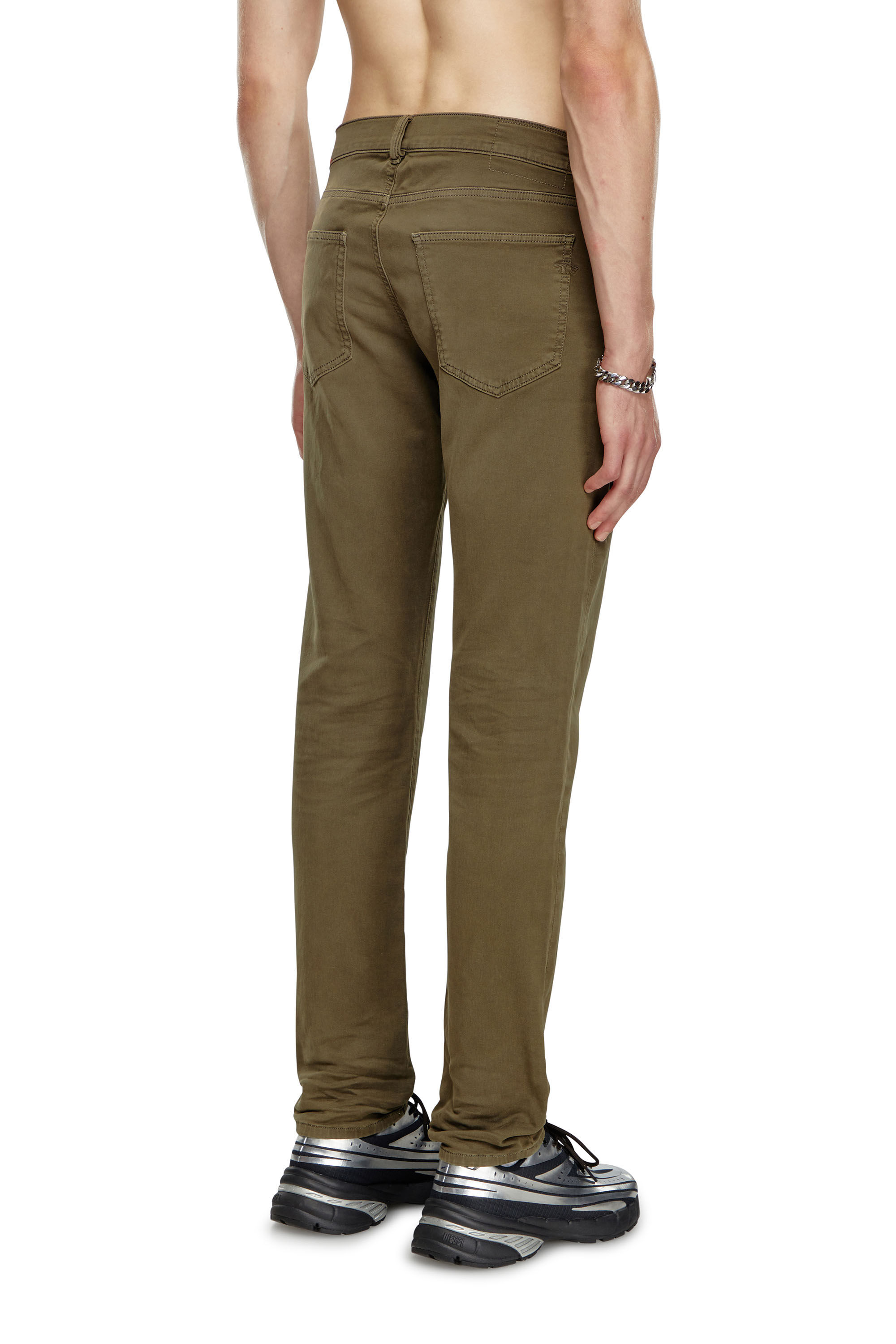 Diesel - Slim 2060 D-Strukt Joggjeans® 0670M Homme, Vert Militaire - Image 4