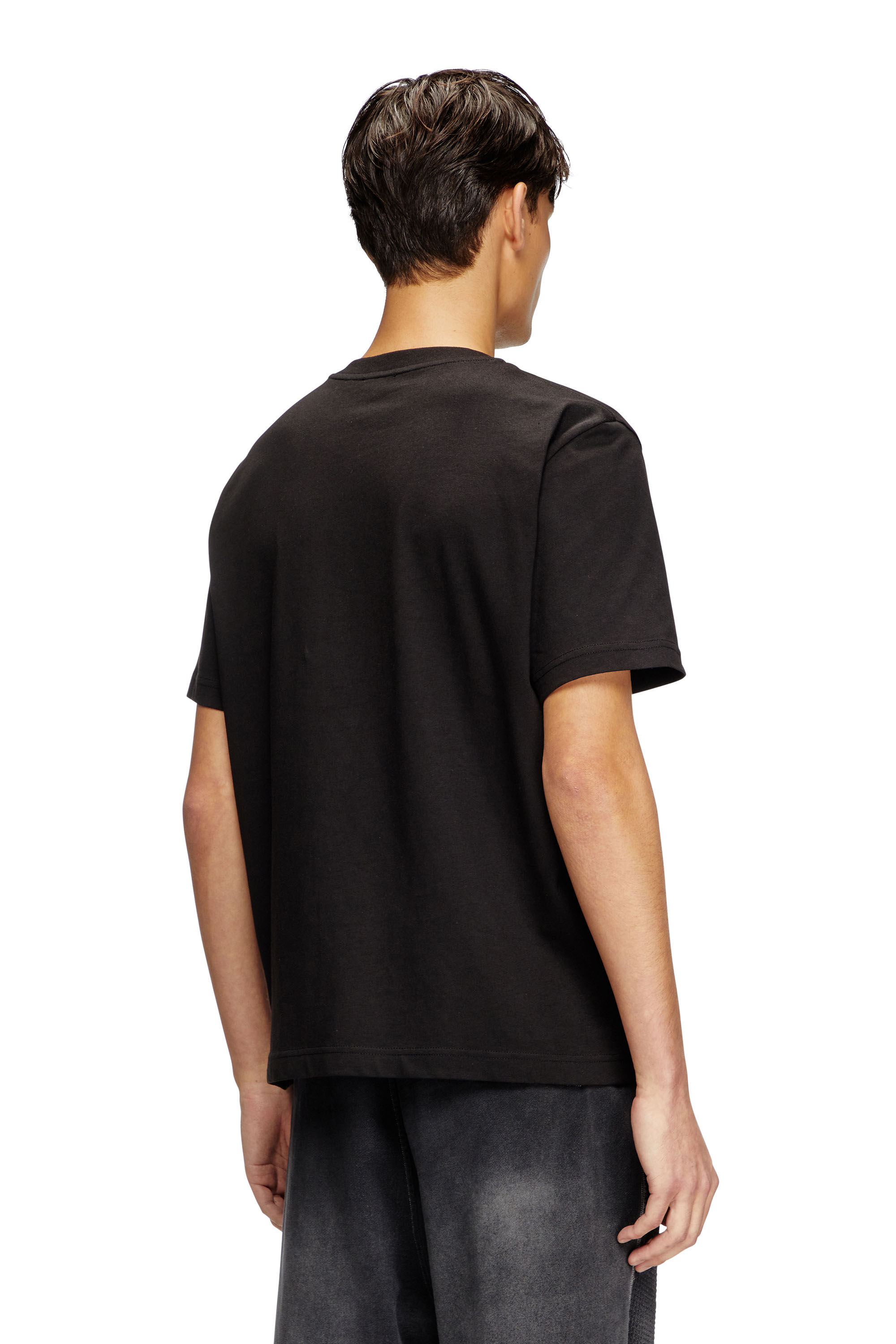 Diesel - T-ADJUST-BIGOVAL, T-shirt avec Oval D embossé Homme in Noir - 4