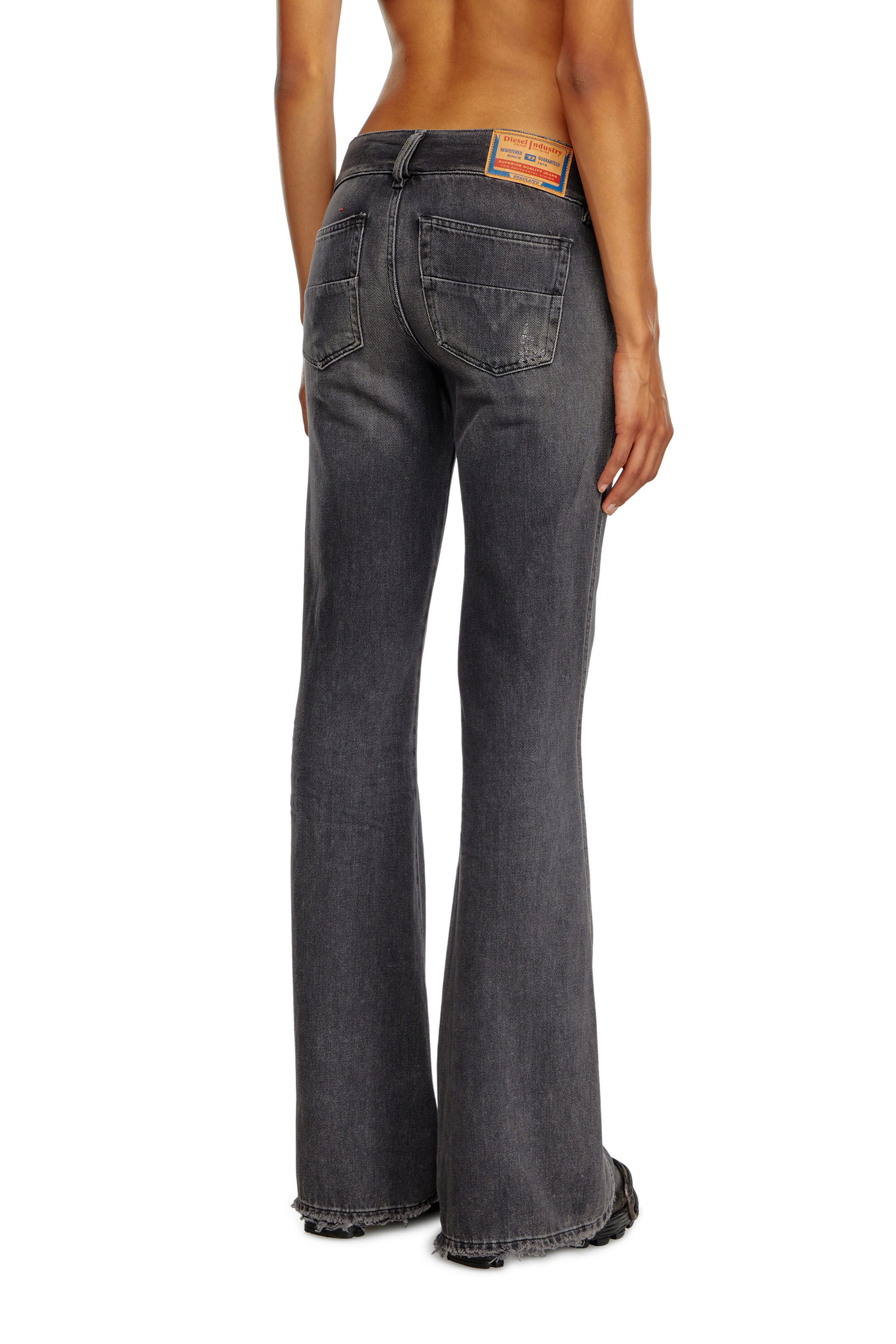 Diesel - Bootcut Jeans D-Hush 09K14 Femme, Noir/Gris foncé - Image 4