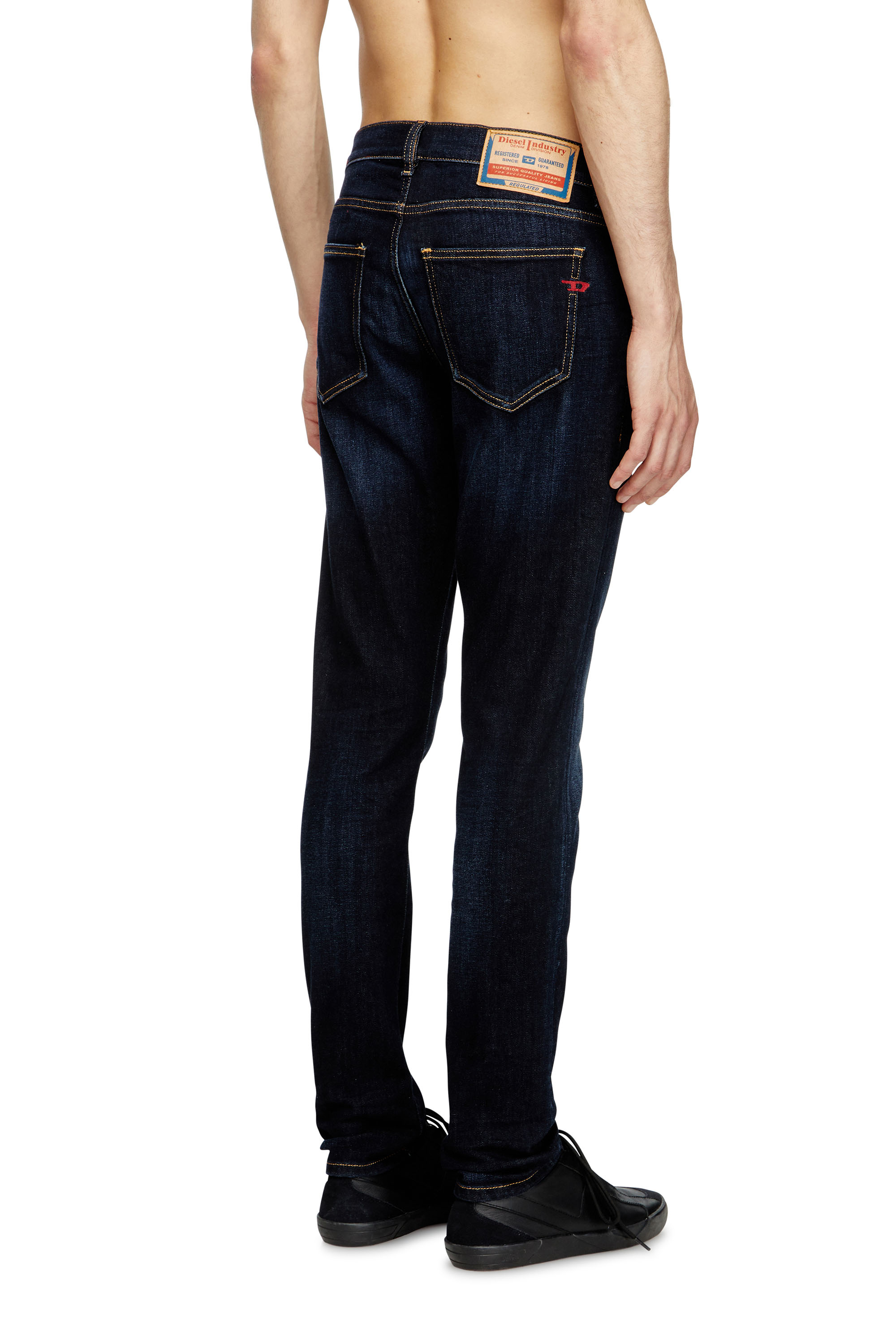 Diesel - Slim Jeans 2019 D-Strukt 009ZS Uomo, Blu Scuro - Image 4
