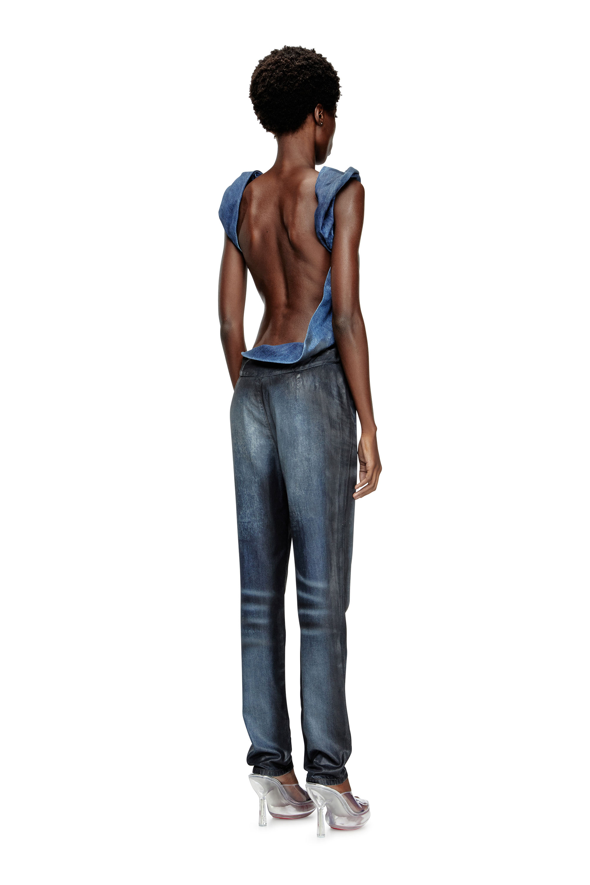 Diesel - DE-CLODIA-FSG, Damen Jumpsuit aus glänzend beschichtetem Tencel-Denim in Dunkelblau - 3
