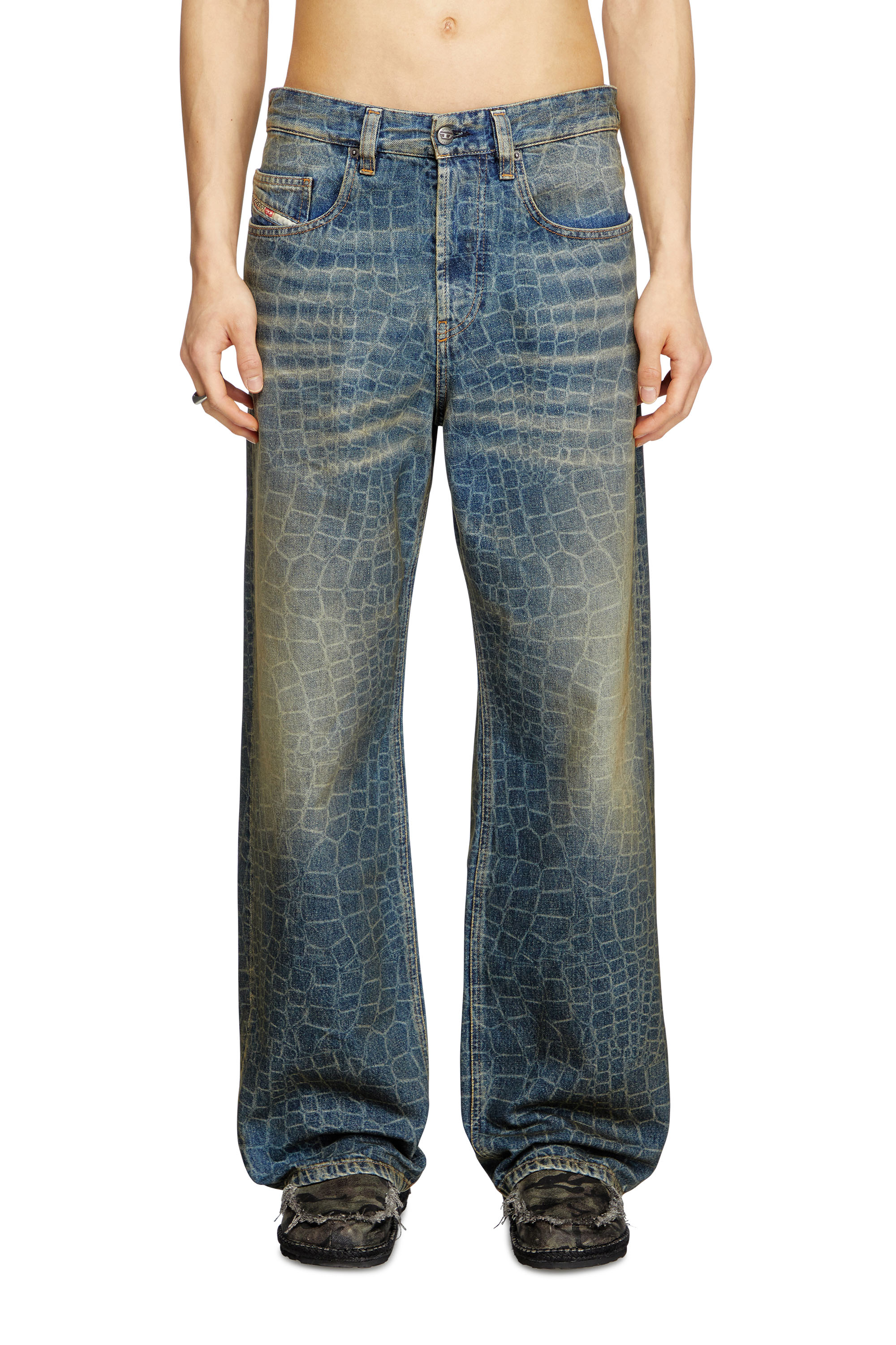 Diesel - Relaxed Jeans 2001 D-Macro 007BU Homme, Bleu Foncé - Image 1