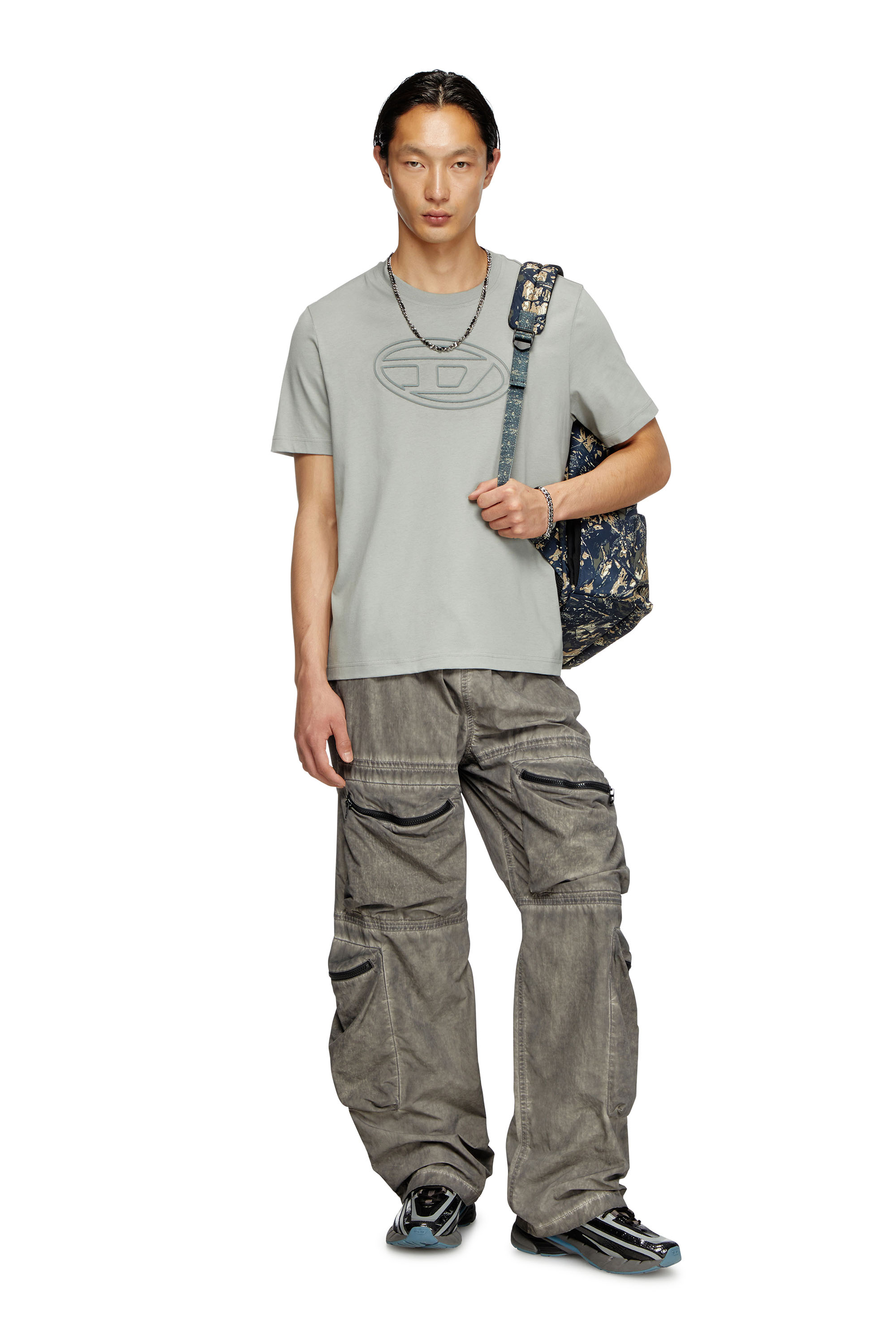 Diesel - T-ADJUST-BIGOVAL, T-shirt avec Oval D embossé Homme in Gris - 2