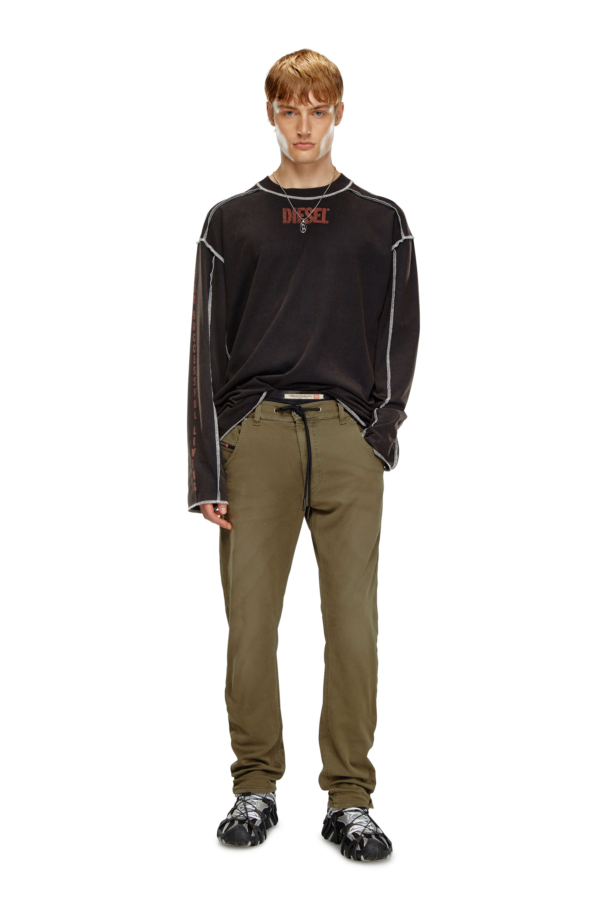 Diesel - Regular 2030 D-Krooley Joggjeans® 0670M Homme, Vert Militaire - Image 2