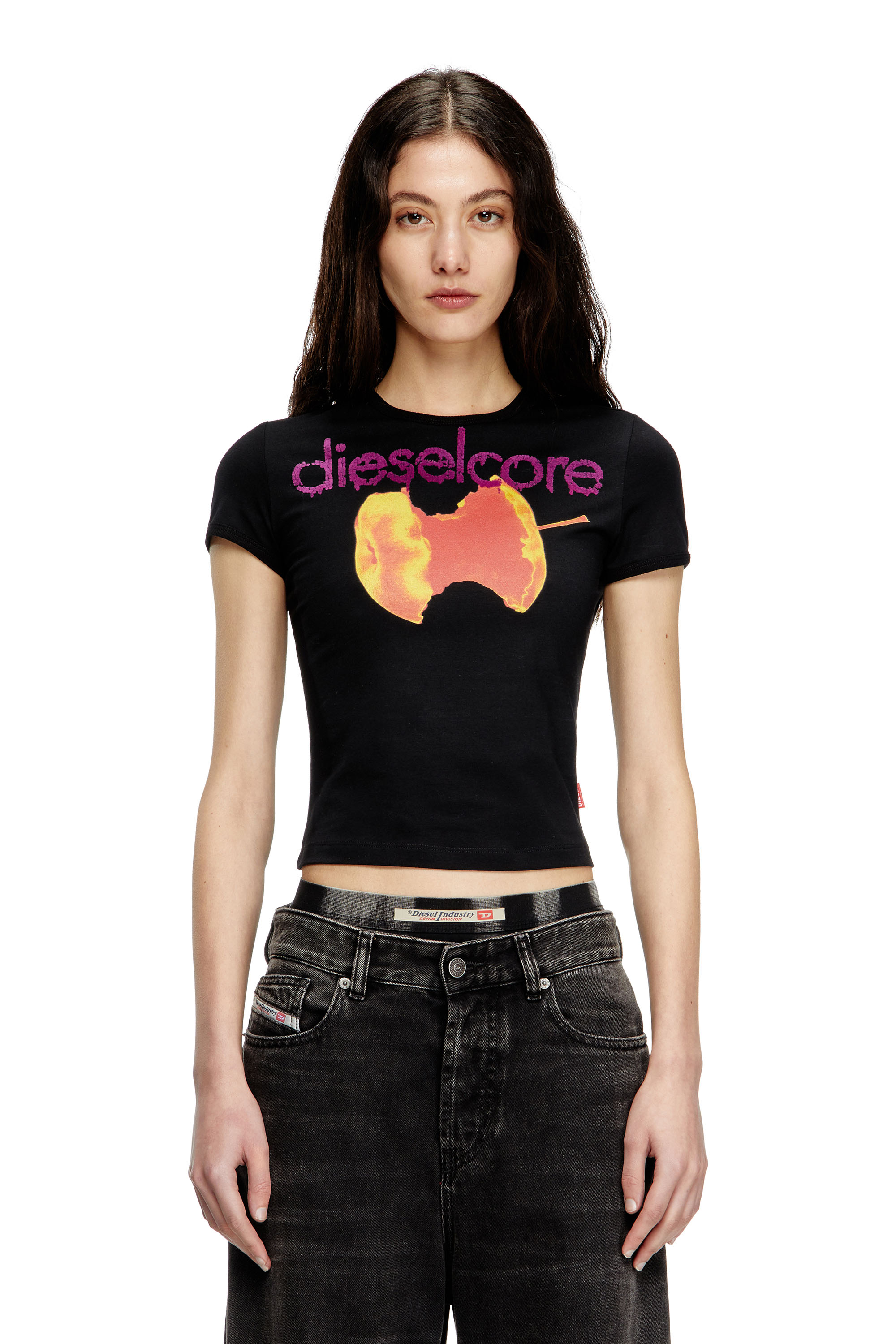 Diesel - T-UNCUTIES-SHORT-Q2, T-shirt avec logo Diesel Core Femme in Noir - 1