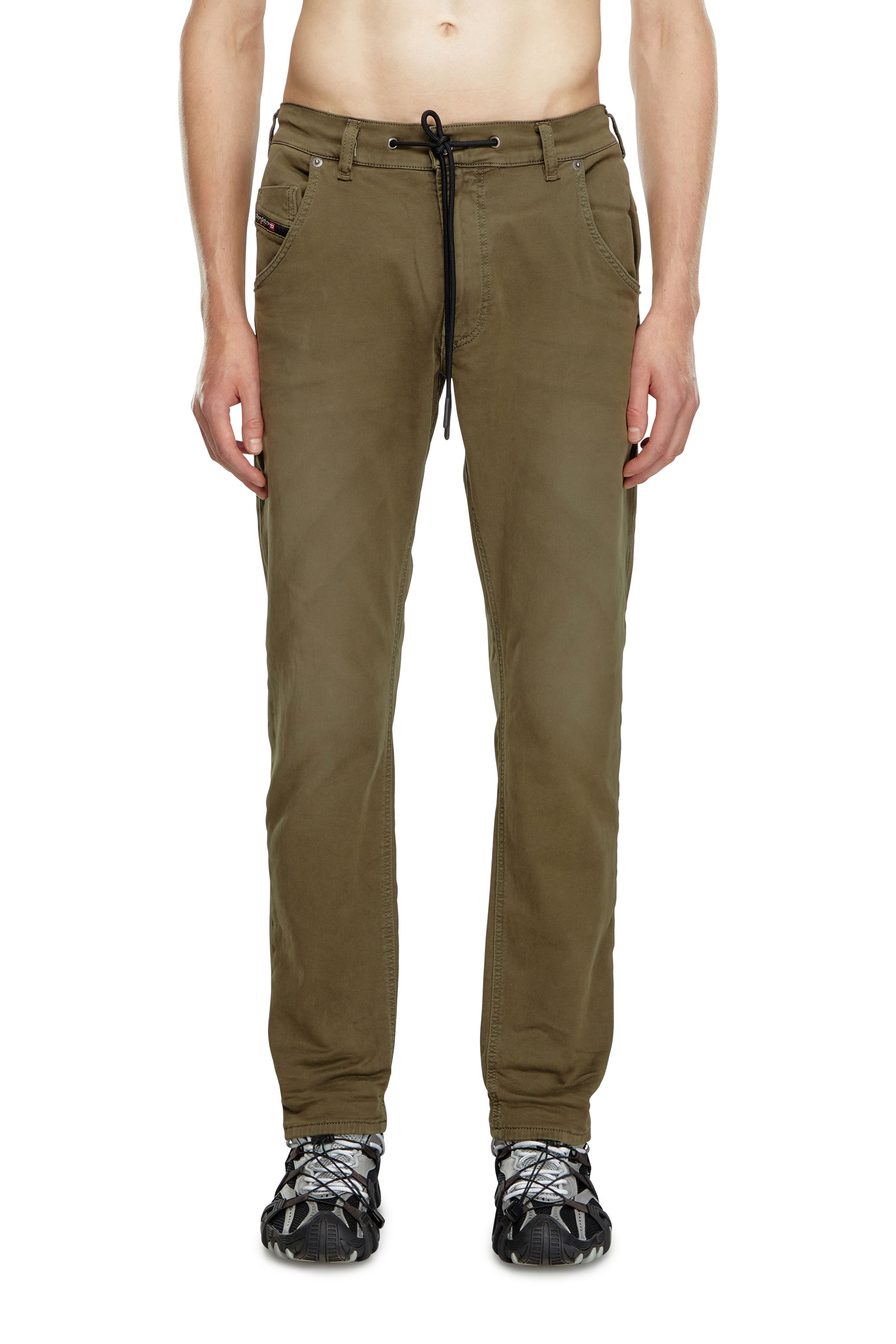 Diesel - Regular 2030 D-Krooley Joggjeans® 0670M Homme, Vert Militaire - Image 1